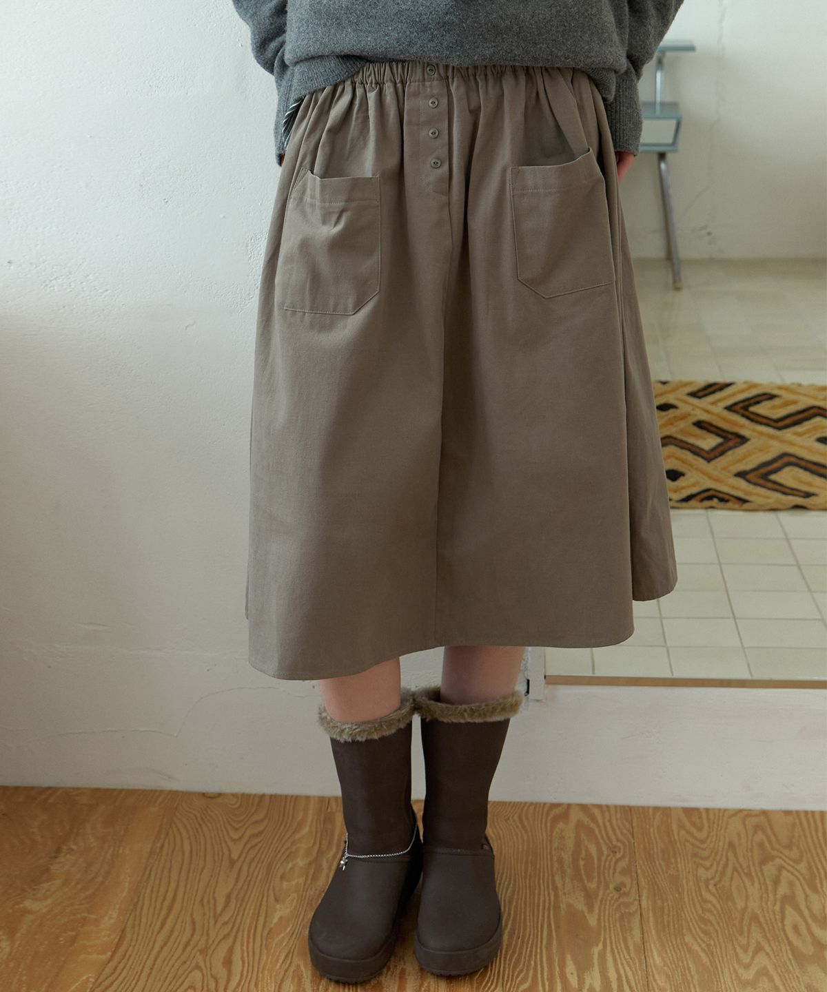 더미튼(THEMITTEN) Grass midi skirt (dusty olive)