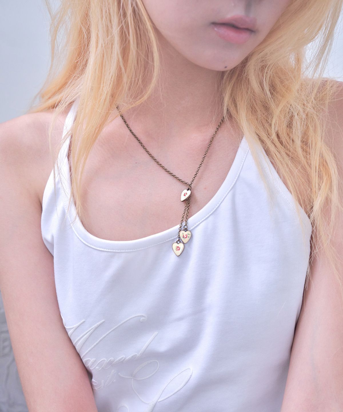 뽀끼(POKKI) TRIO HEART NECKLACE (GOLD)