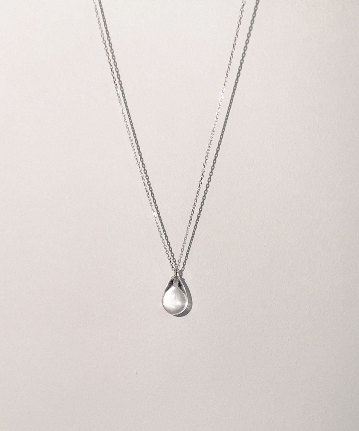 오시에르(osier) Dew Drop Necklace