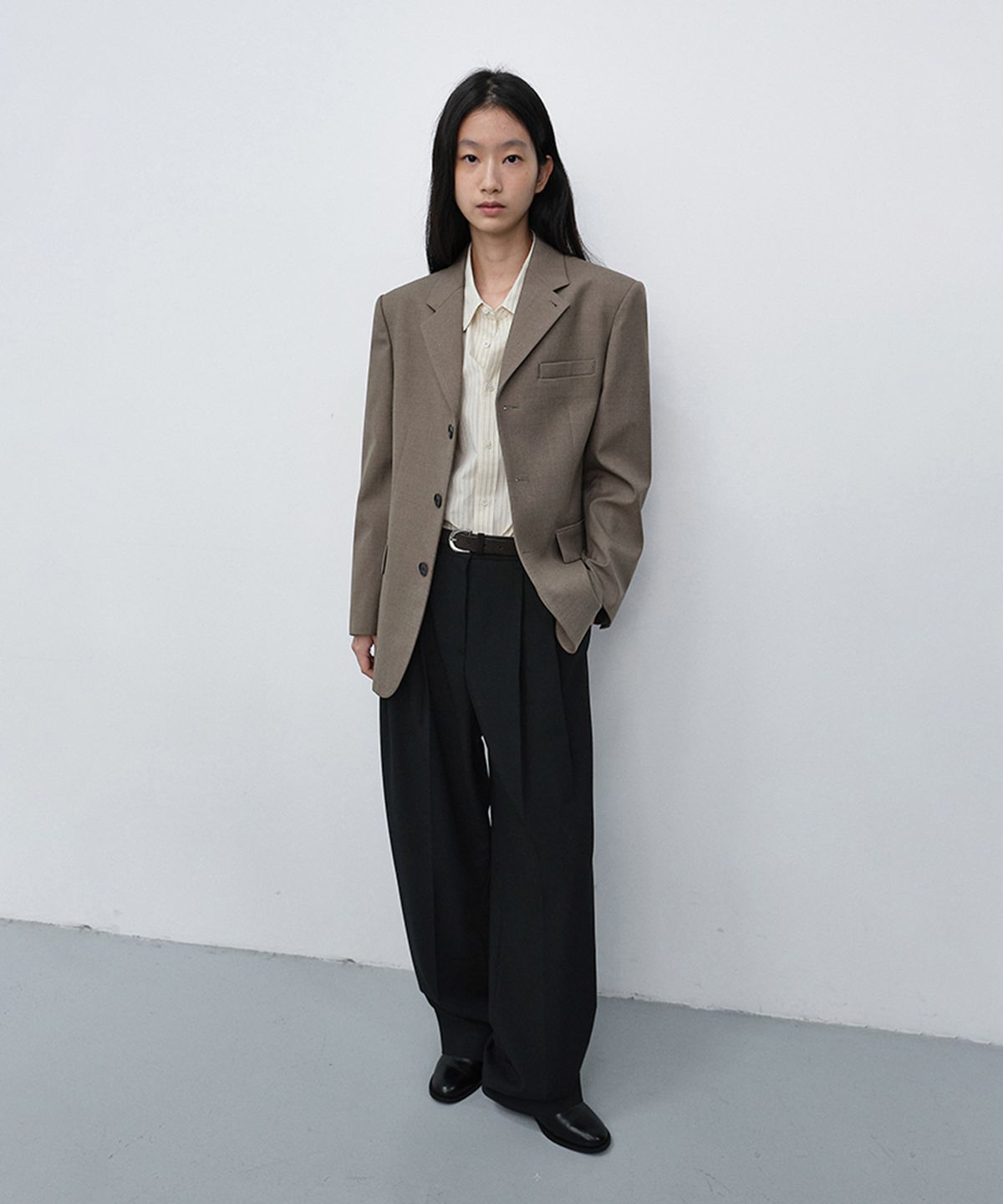 던스트(DUNST) UNISEX CLASSIC 3 BUTTON WOOL BLAZER_UDJA6C106_KHAKI BEIGE