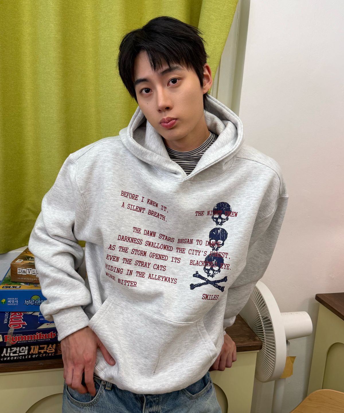 아모우(AMOU) [기모] Skull Letter Hoodie WHITE GRAY