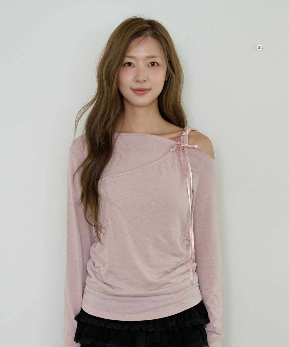 핑크파인애플(PINK PINEAPPLE) GRACE SHIRRING WRAP T-SHIRT_PINK