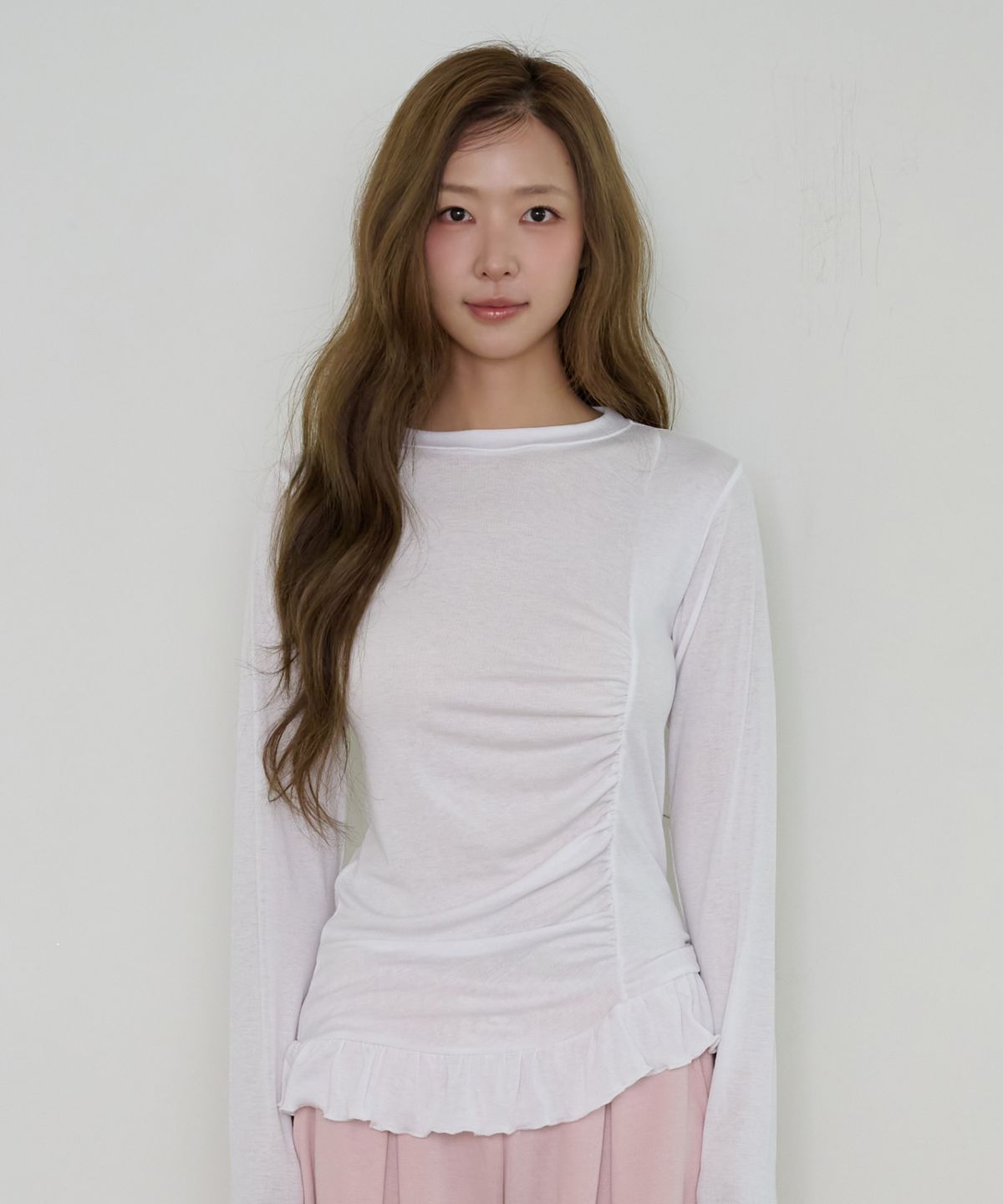 핑크파인애플(PINK PINEAPPLE) DAINTY SHIRRING FRILL T-SHIRT_WHITE