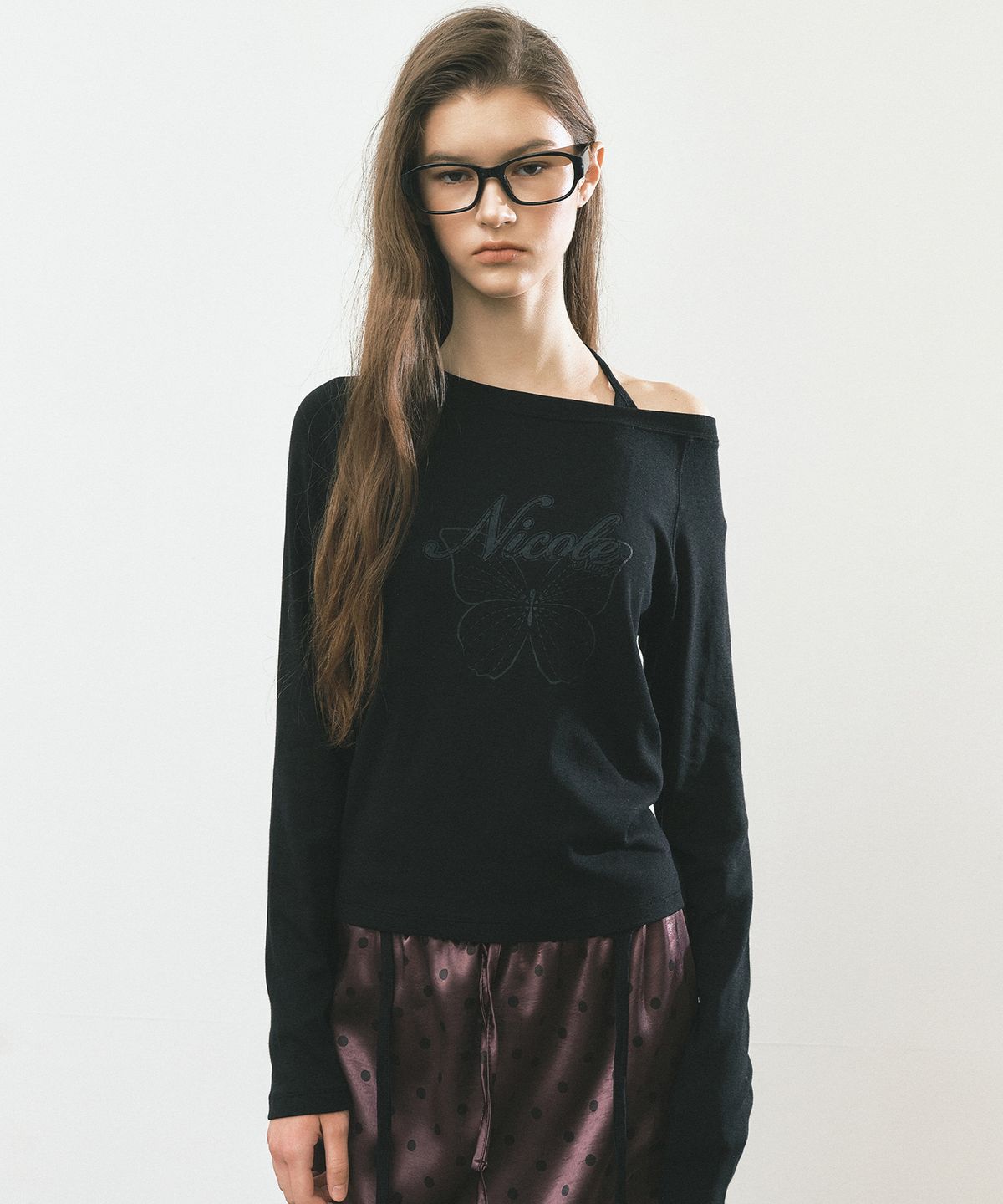 닉앤니콜(NICK&NICOLE) NICOLE BUTTERFLY RAGLAN TOP_BLACK