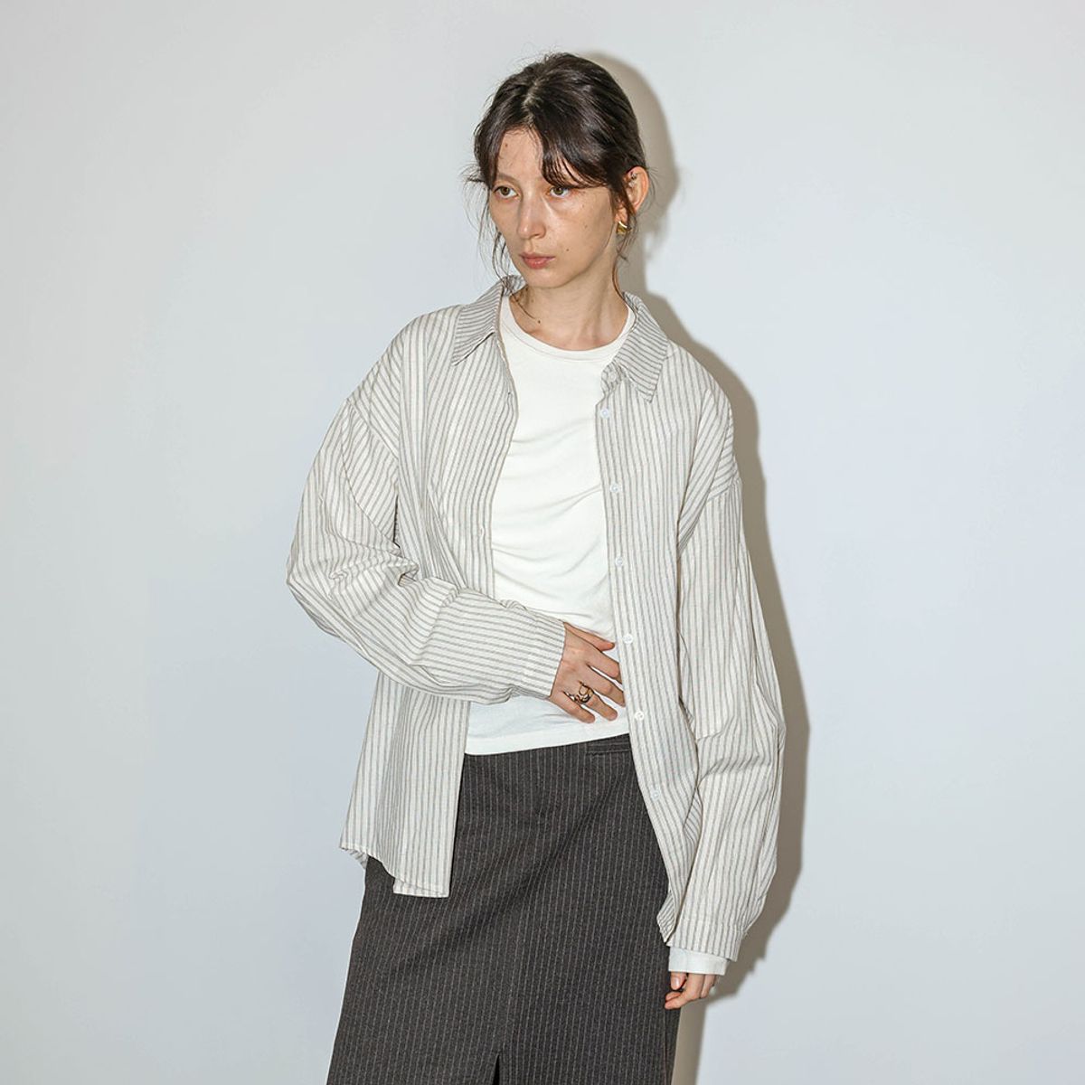 웬스데이딜라잇(WEDNESDAY DELIGHT) WD_Delicate stripe shirt