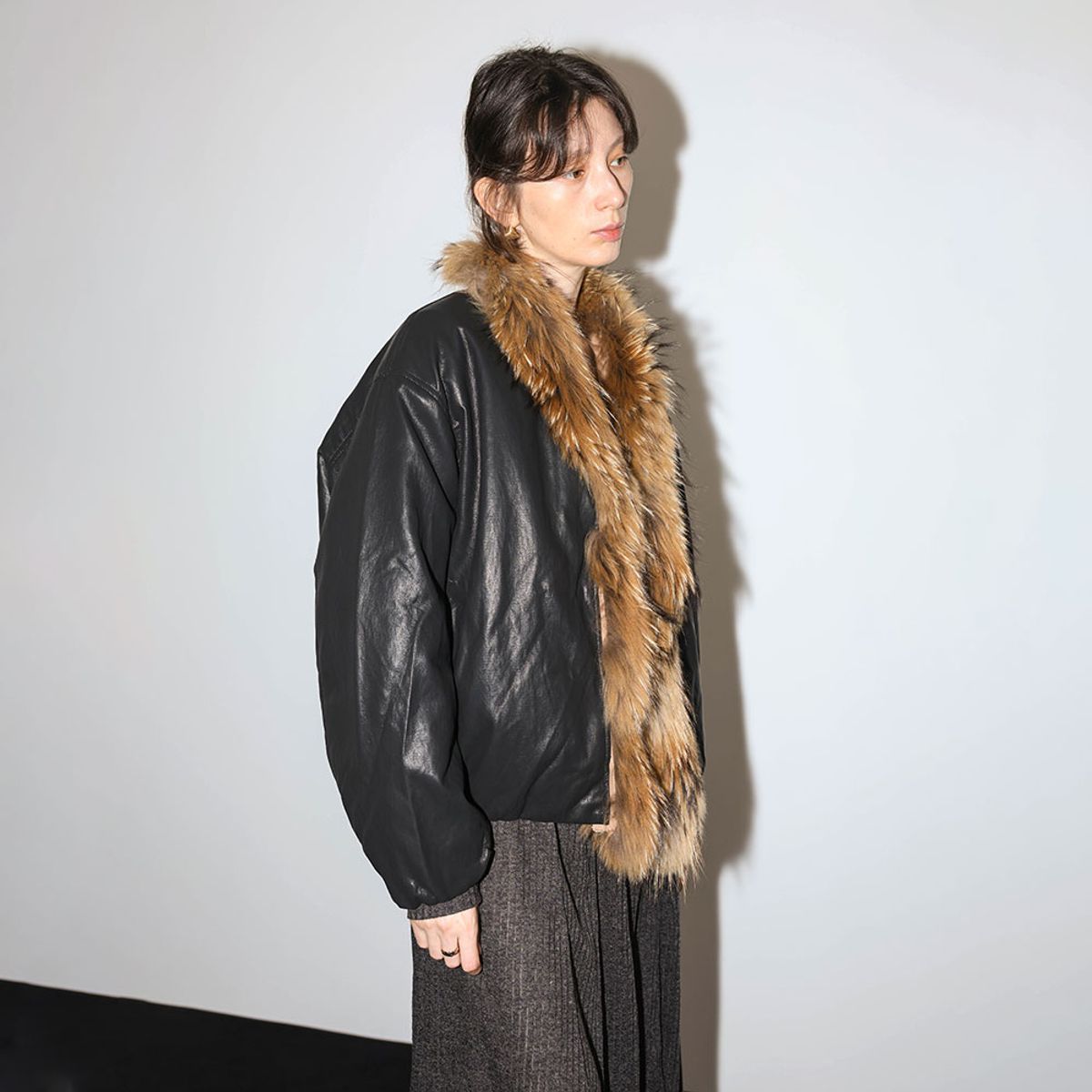 웬스데이딜라잇(WEDNESDAY DELIGHT) WD_Oversized faux fur trim coat
