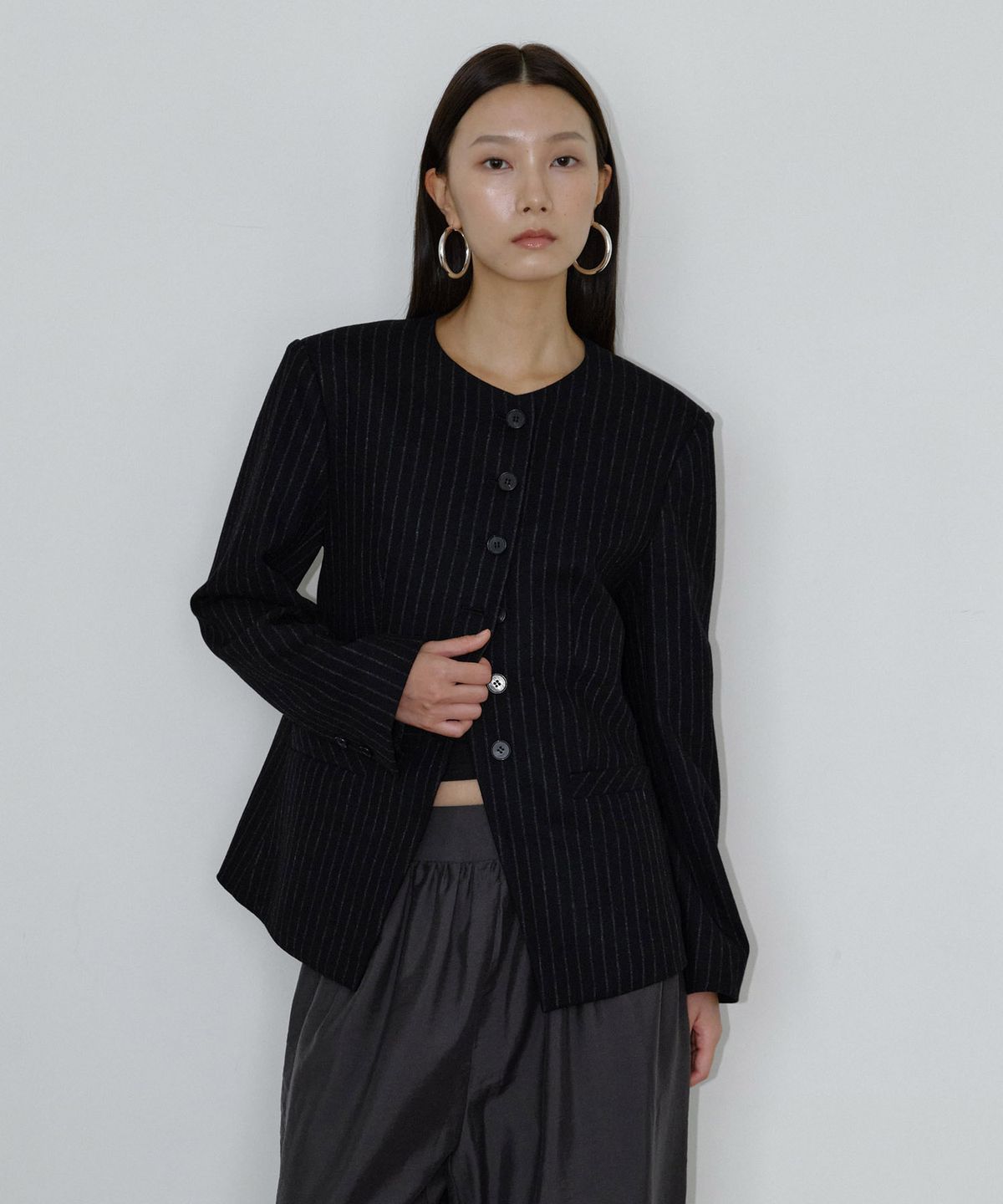 마이스(MAIS) STRIPE HOURGLASS WOOL JACKET / BLACK