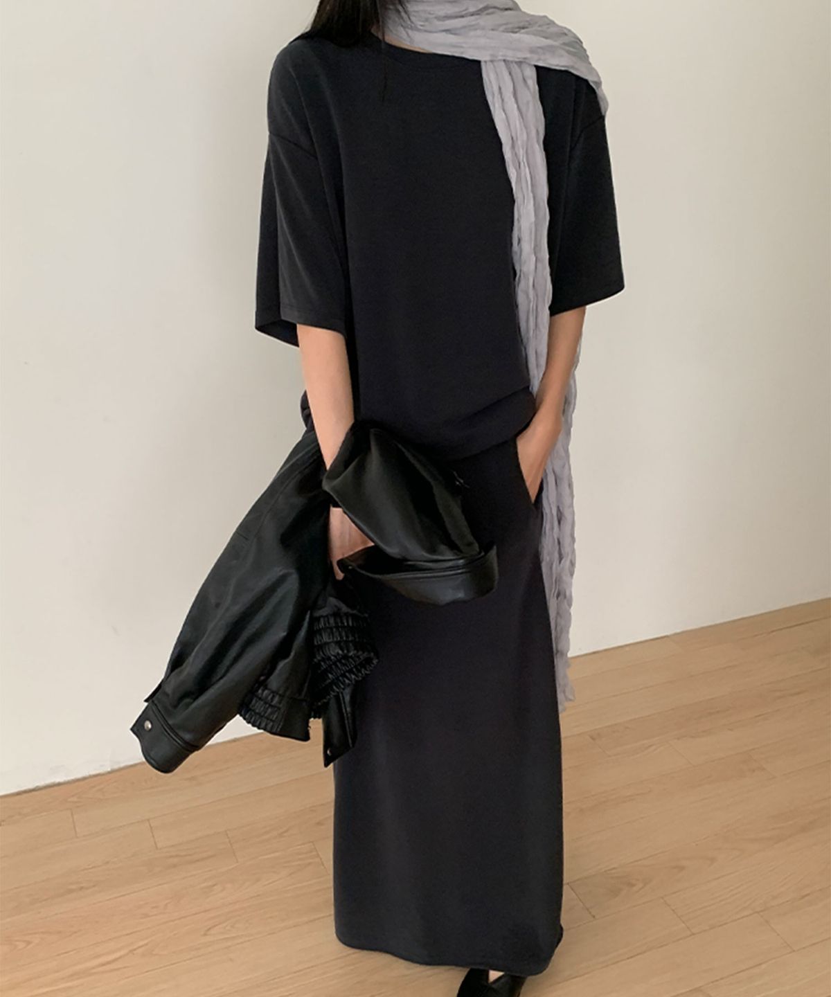 가더(GARDER) Essen Long Skirt (Charcoal)