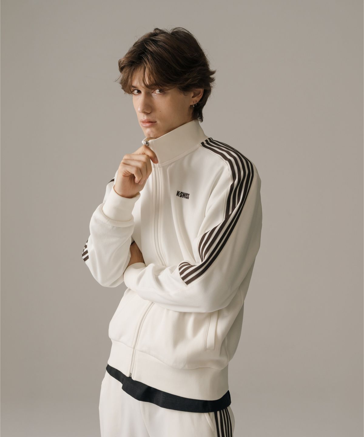 케이스위스(K-SWISS) 5 스트라이프 트랙 재킷_1KSTTFV901IV