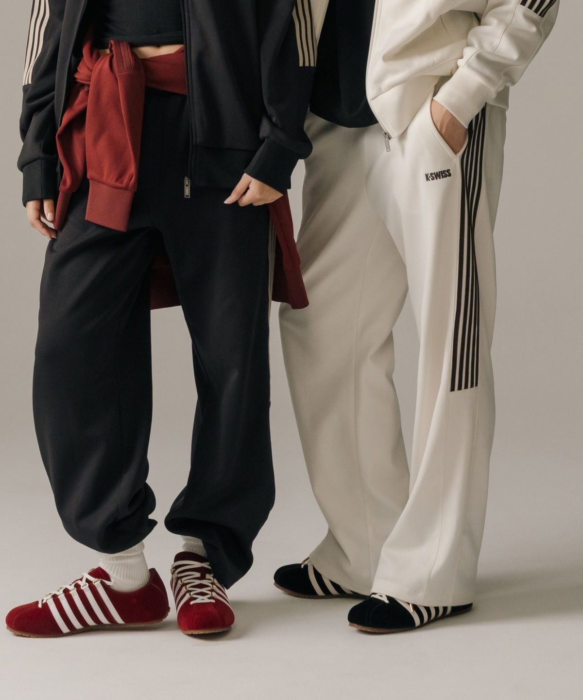케이스위스(K-SWISS) 5 스트라이프 트랙 팬츠_1KSTPFV901IV