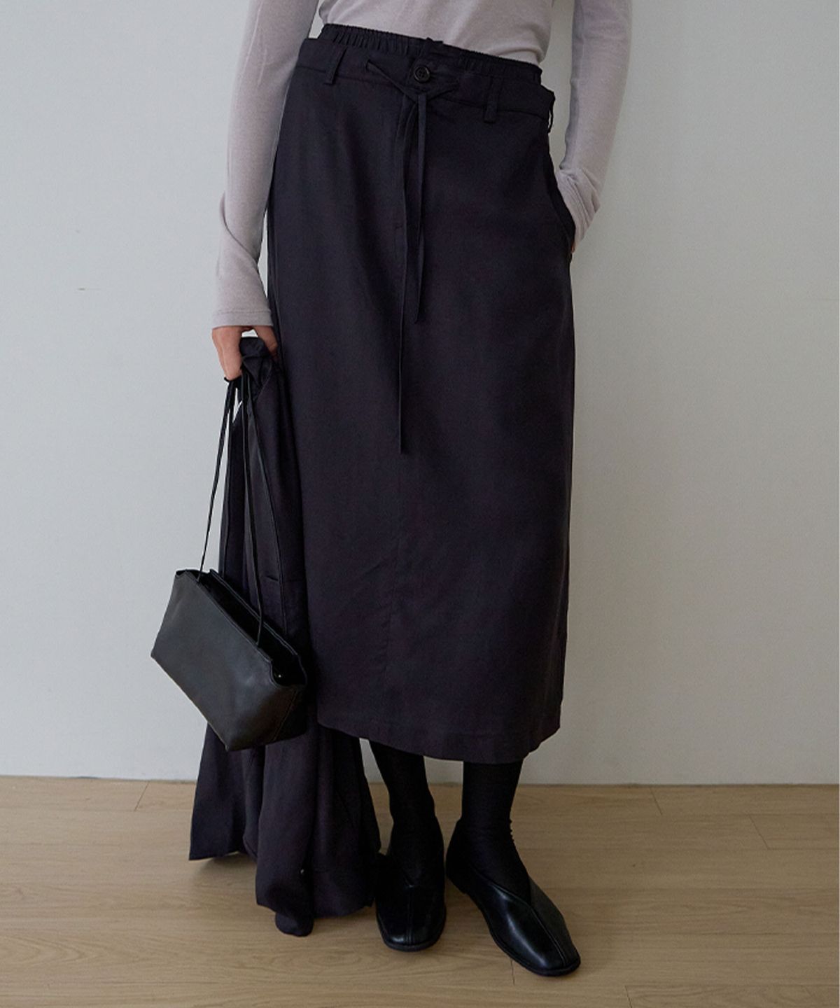 가더(GARDER) Sete Skirt (Charcoal)