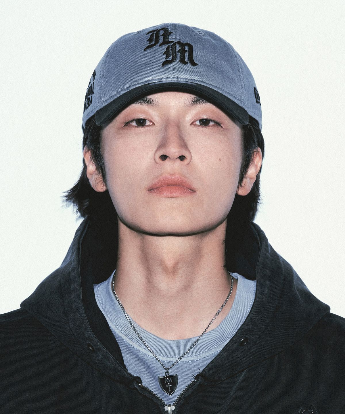 노매뉴얼(NOMANUAL) NM x NEW ERA 940UNST NM INITIAL LOGO - CHARCOAL