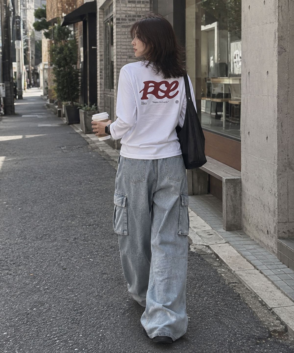 피스메이커(PIECE MAKER) PCE  웨이브 로고 슬림 로고 롱슬리브 (화이트)