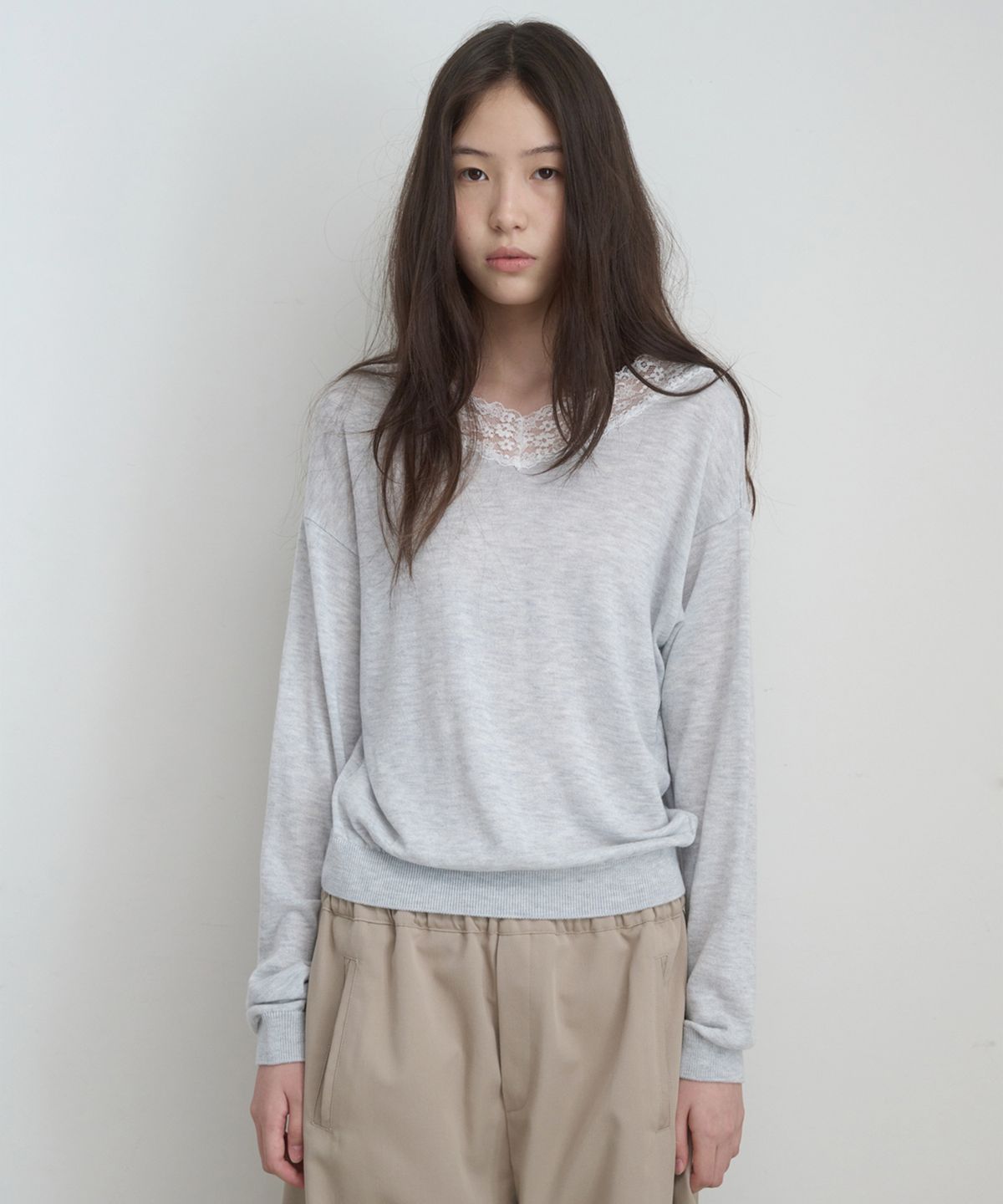 마조네(MA JOURNÉE) LACE V-NECK KNIT_MELANGE