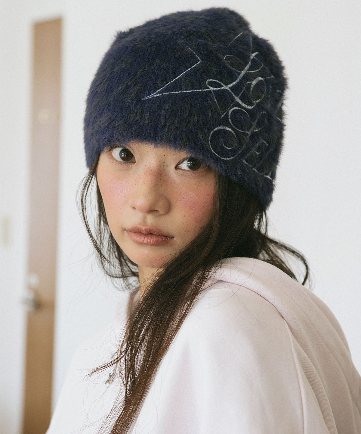카비시(CAVISH) LOVE SELLER LEOPARD KNIT BEANIE NAVY(CV2GFUAB31A)