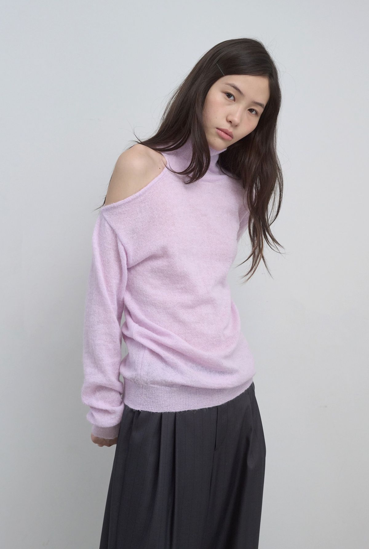 마조네(MA JOURNÉE) ONE SHOULDER TURTLE NECK KNIT_LAVENDER