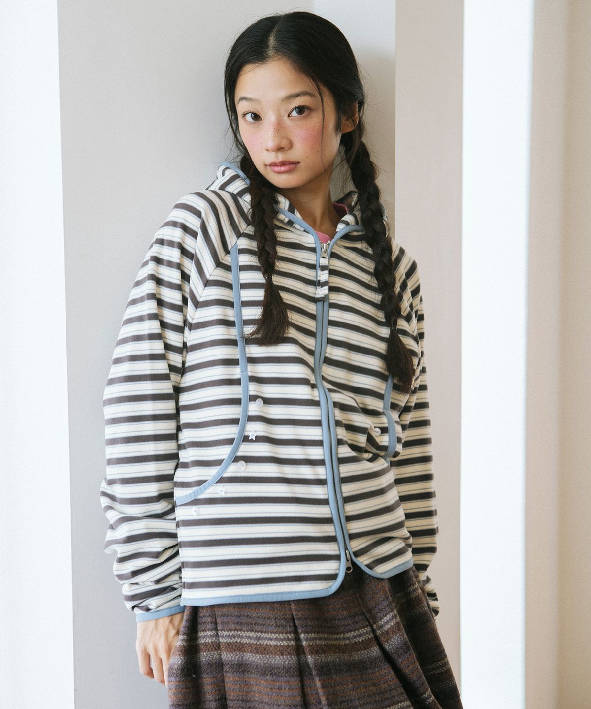 카비시(CAVISH) MULTI STRIPED FLEECE ZIP UP HOODIE GREY(CV2GFFM482A)