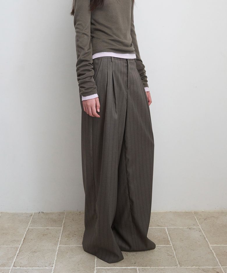 STRIPE PLEATS WIDE PANTS_GREIGE