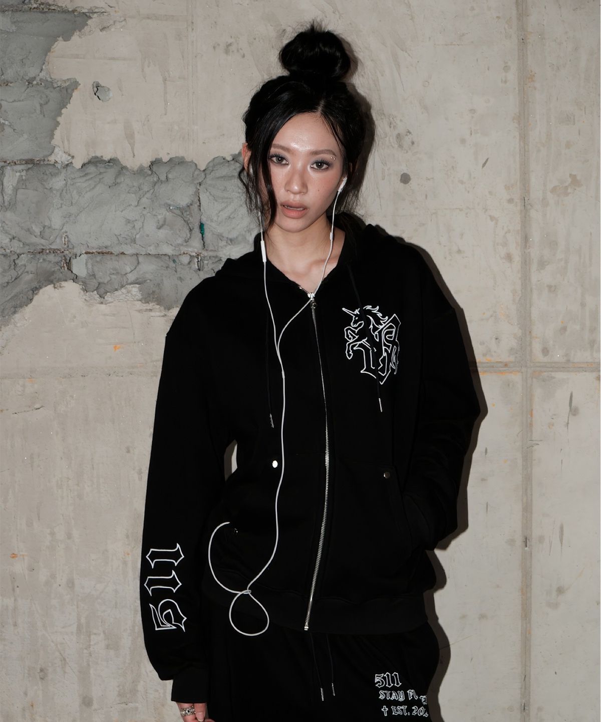 511비전(511VISION) 511RIVET HOOD ZIP-UP, BLACK