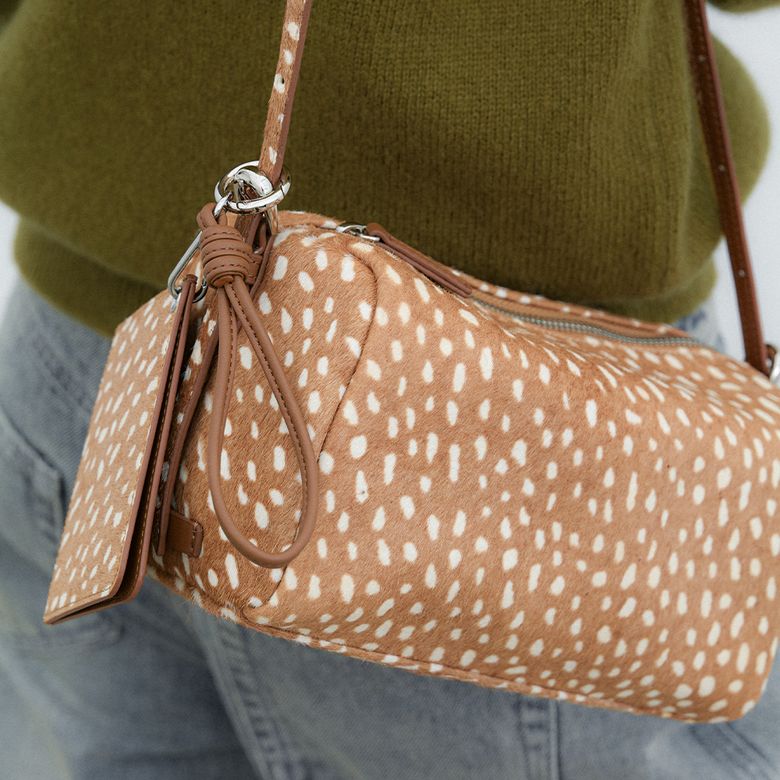 (B-2494)BAMBI HAIRCALF BARREL SHOULDER&CROSS BAG