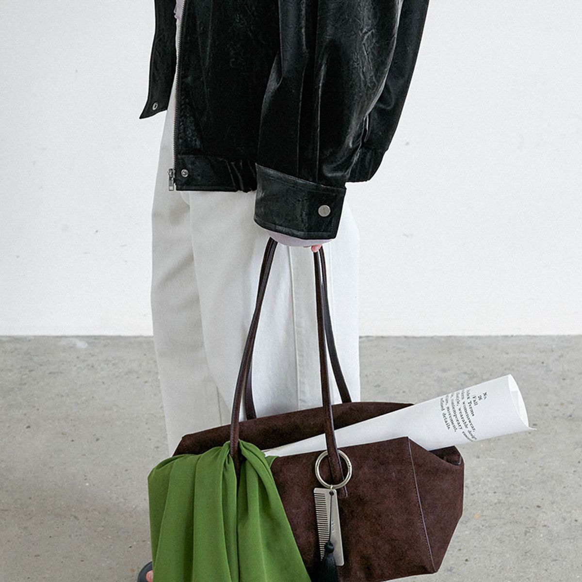 아틀리에 나인(ATELIER NAIN) (B-2487)SUEDE SQUARE SHOULDER BAG