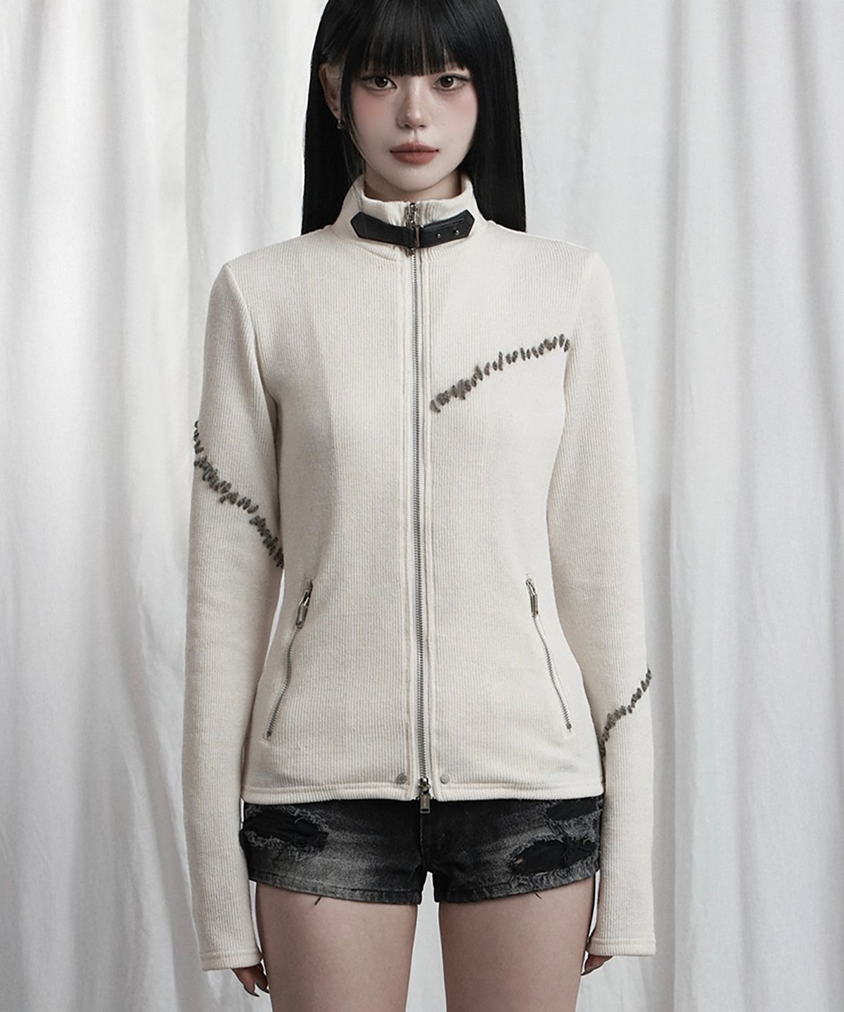 에트오소메(ETRE AU SOMMET) Contrast Stitch Zip-Up Long Sleeve (Ivory)