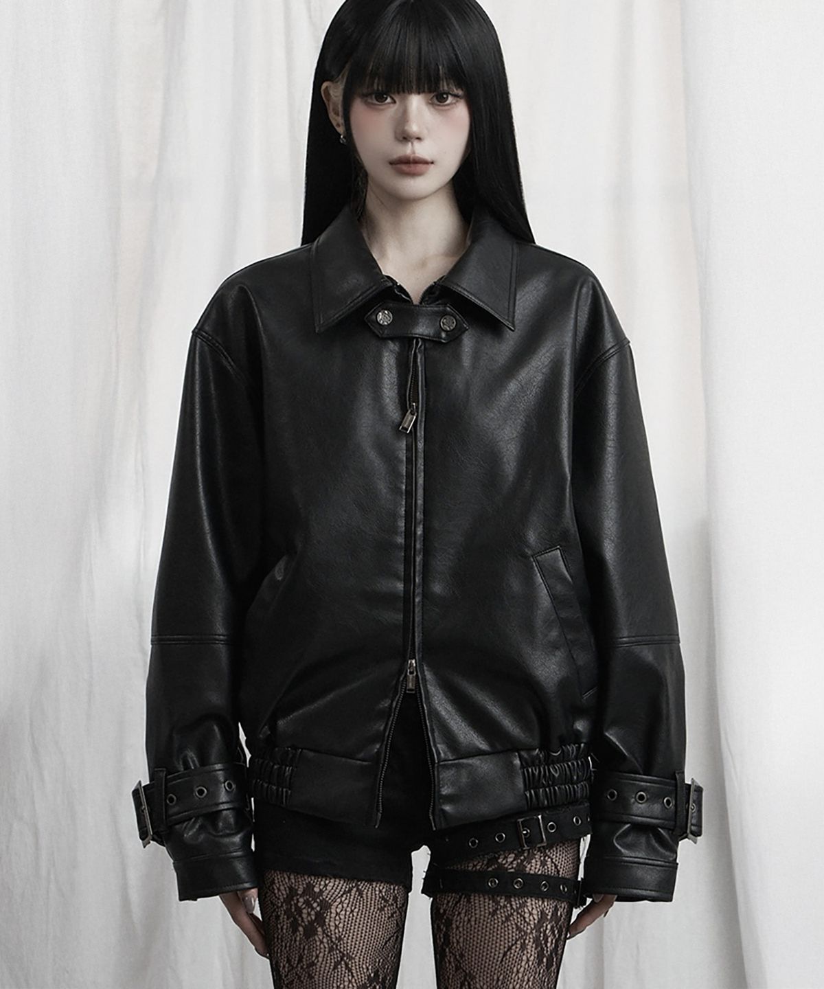 에트오소메(ETRE AU SOMMET) Cross Lace Leather Jumper (Black)