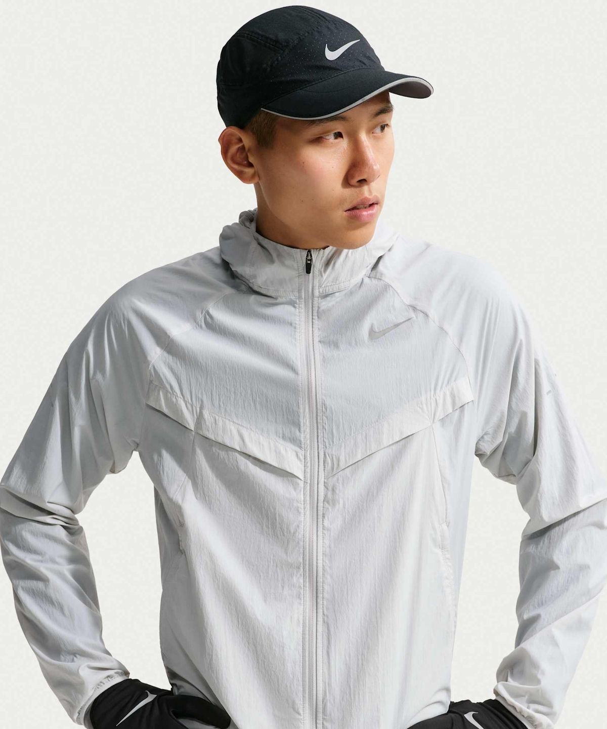나이키(NIKE) 스트라이드 리펠 UV 러닝 재킷 M - 그레이 포그 / HV4549-097