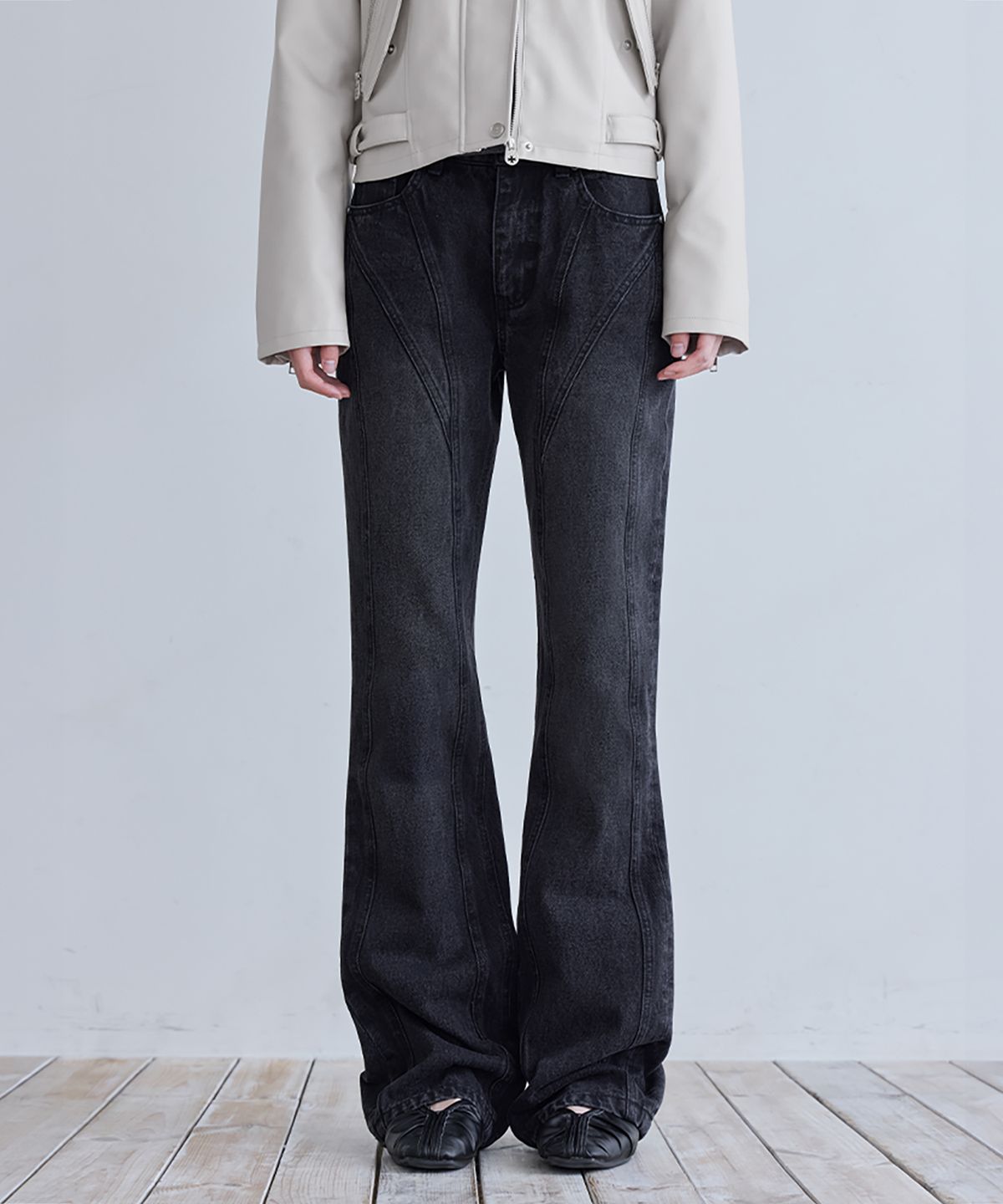 런던다다(LONDONDADA) Paneled Slim Flare Jeans,  BLACK