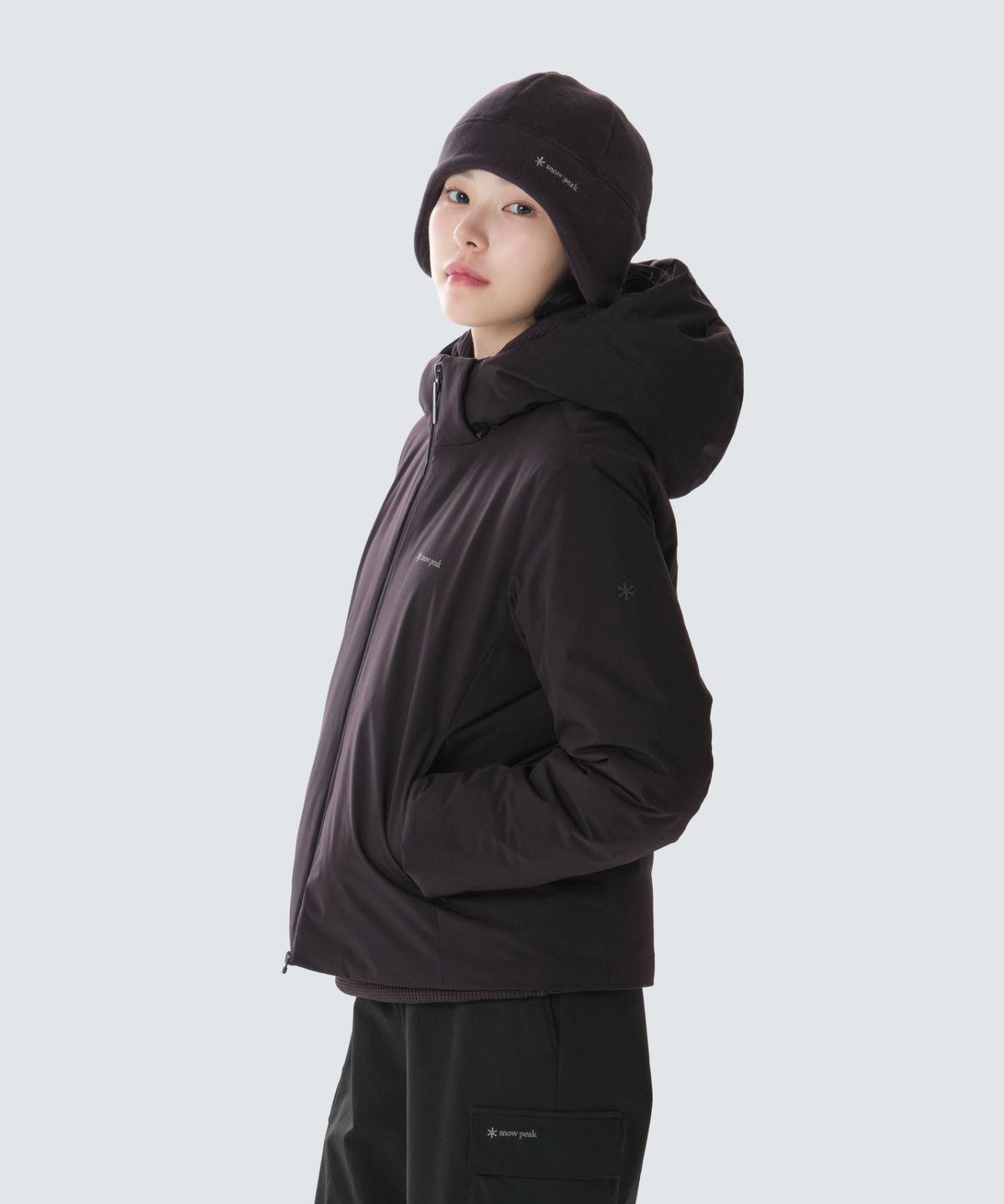 스노우피크 어패럴(SNOWPEAK APPAREL) 2L 티타닉 후드 경량 다운 자켓 (S26WUTDJ32) Wine