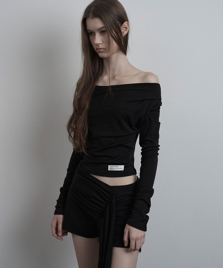 Cowl Drop Waist-Slit Top (black)
