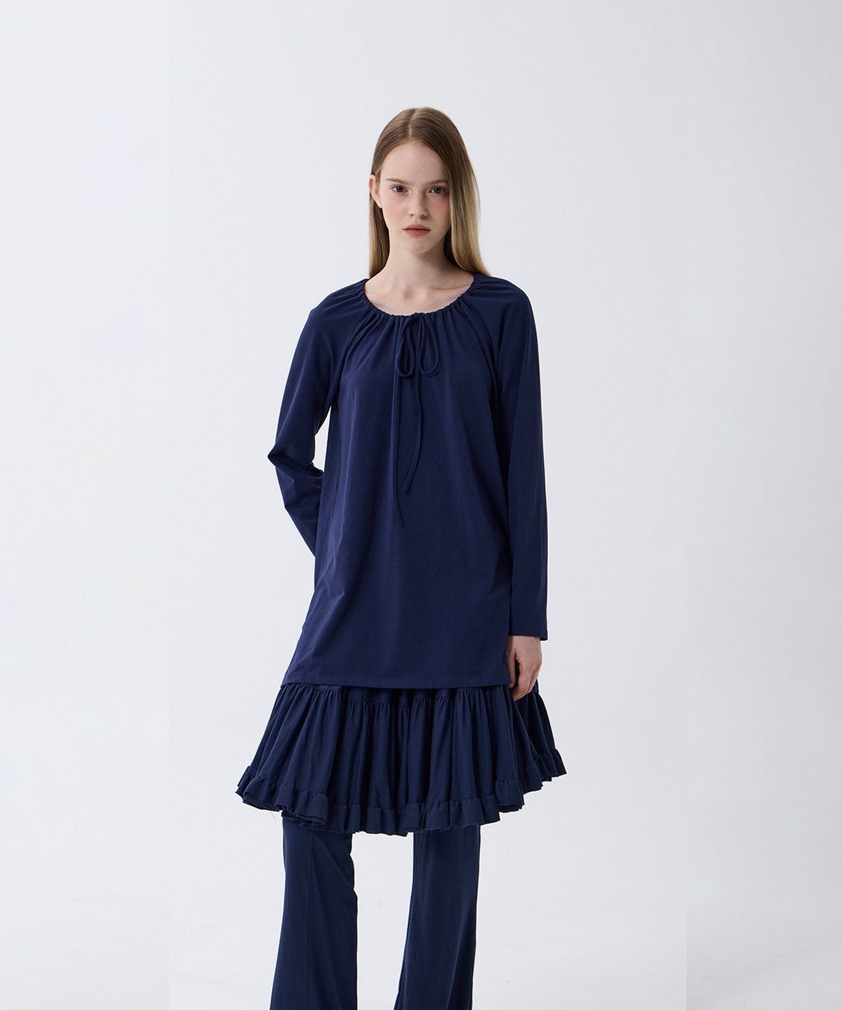 코스모스(COSMOSS) GATHERED JERSEY MINI DRESS (NAVY)