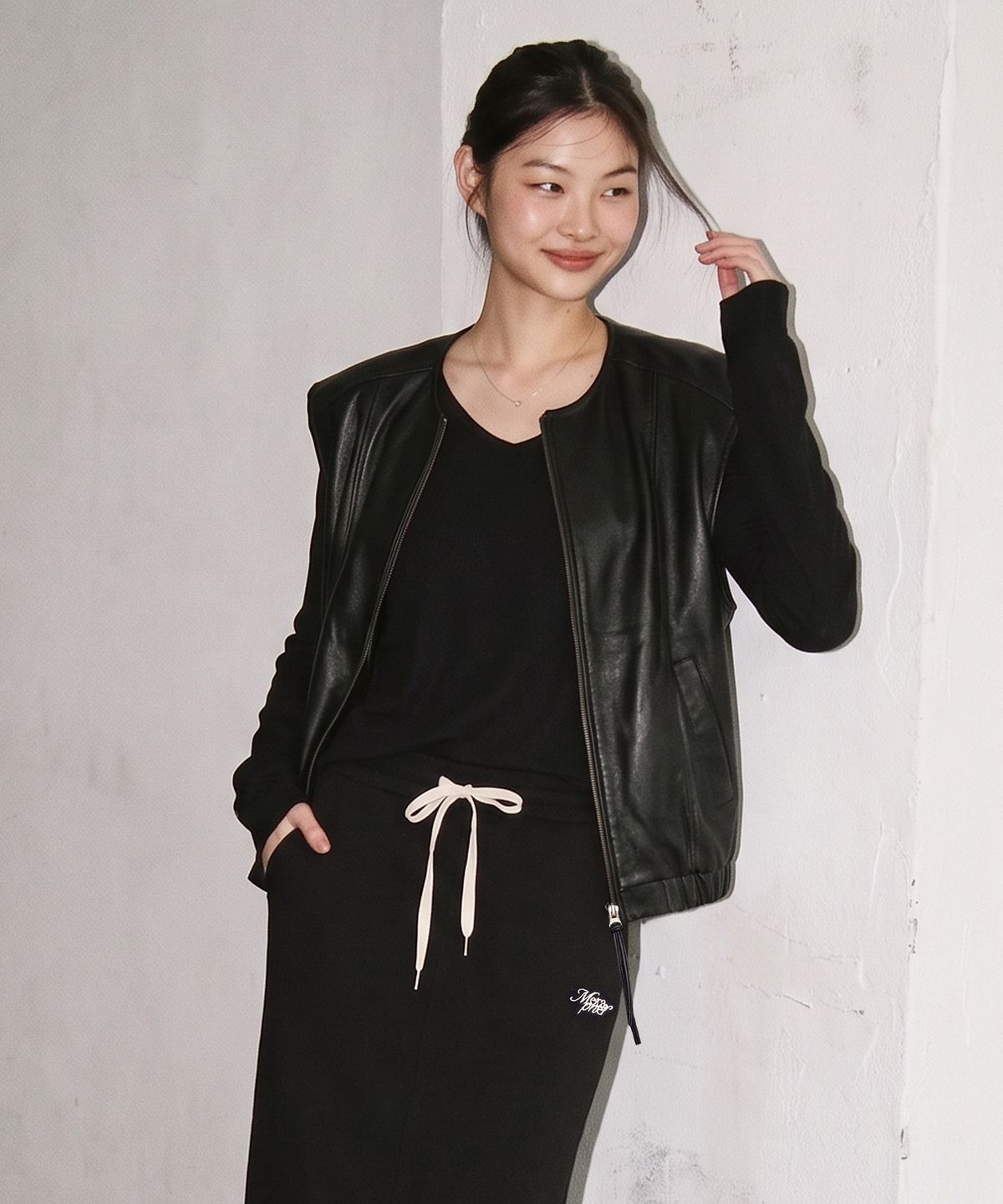 메타퍼(METAPHER) MET 데일리 포우 레더 집업 베스트 블랙