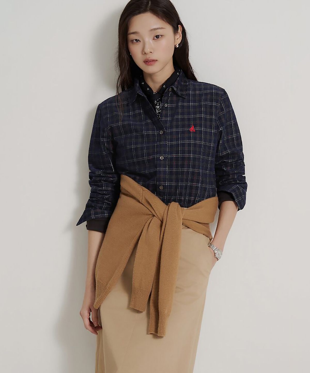 빈폴 레이디스(BEANPOLE LADIES) 코듀로이 체크 레귤러핏 셔츠  네이비 (BF6964C21R)