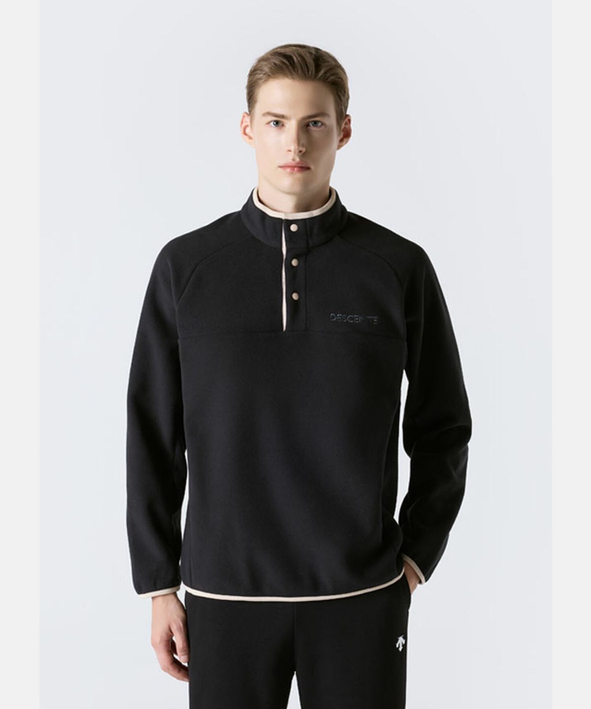 데상트(DESCENTE) 마이크로플리스 아노락 블랙 SR423UANN1