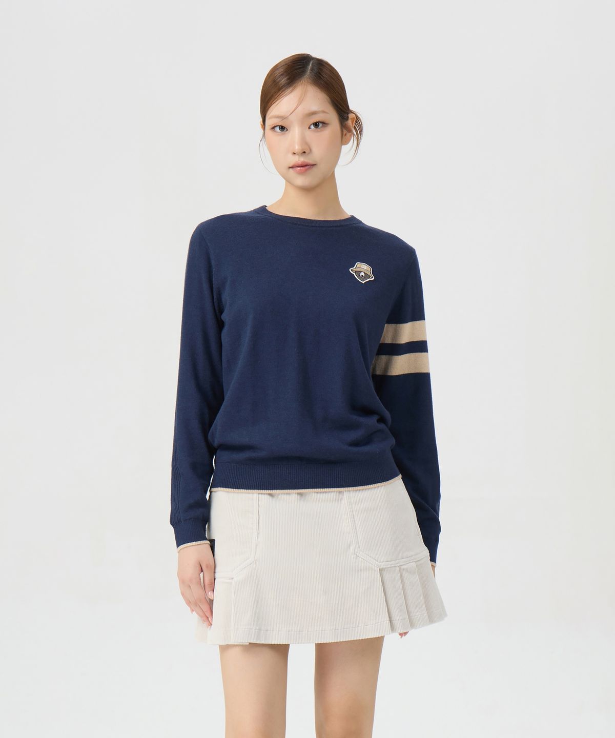 골든베어(GOLDEN BEAR) (여성) Back Graphic Crewneck Sweater G5WAW26001NYX