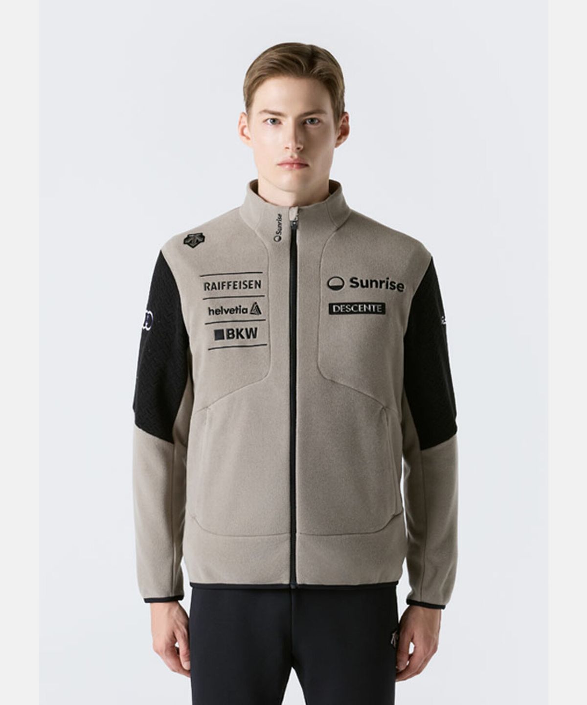 데상트(DESCENTE) 남성 스위스 스키 본딩 플리스 자켓 베이지 SR421SKTO4