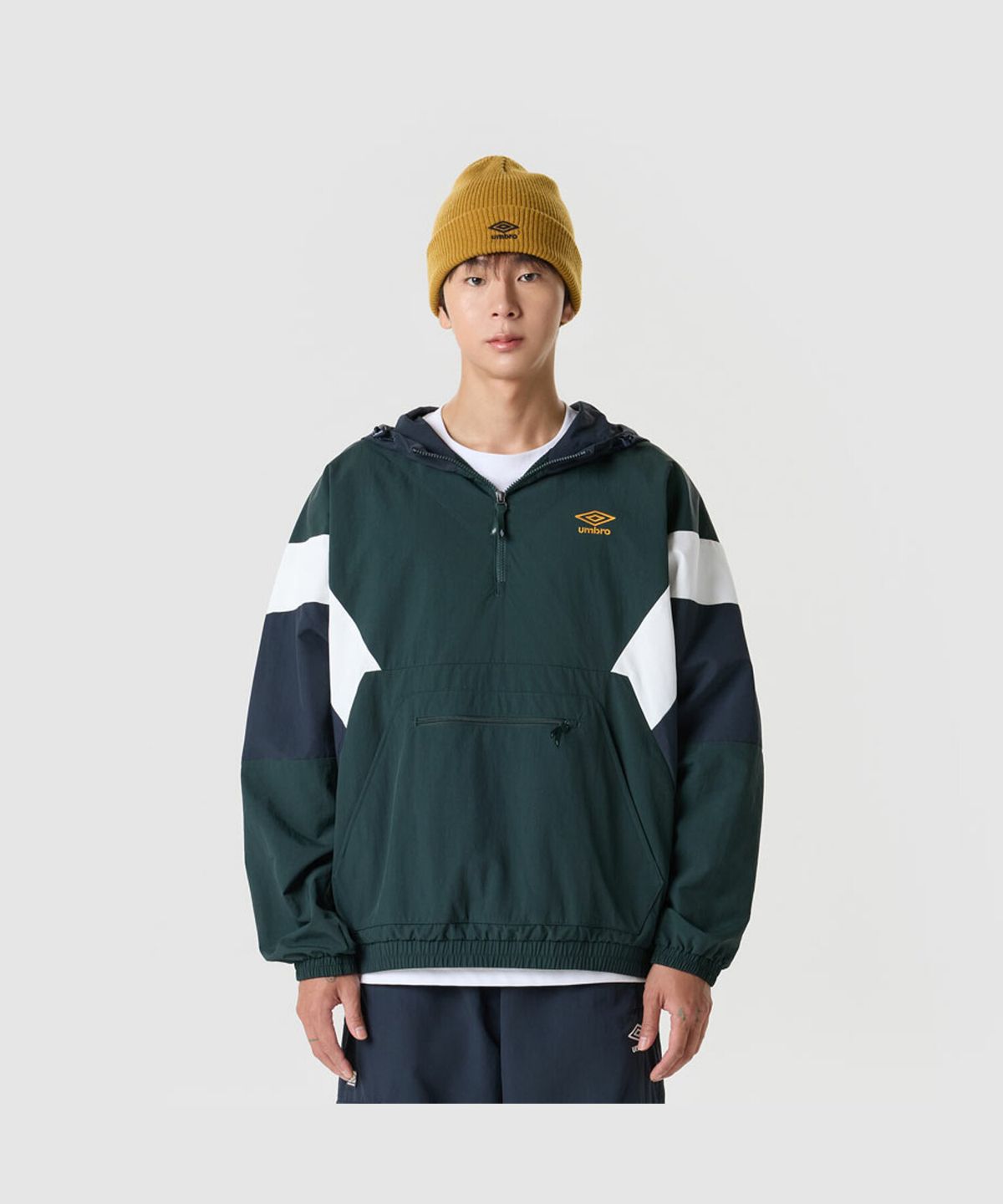 엄브로(UMBRO) 더비클럽 컬러블럭 후드형 아노락 그린 UR324CWT95