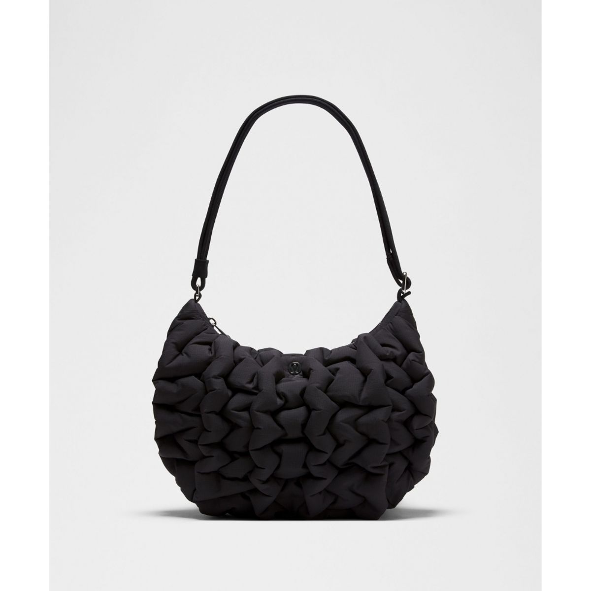 룰루레몬(LULULEMON) 퀼티 퍼프 크로스바디 백 4.7L  BLK SLVR