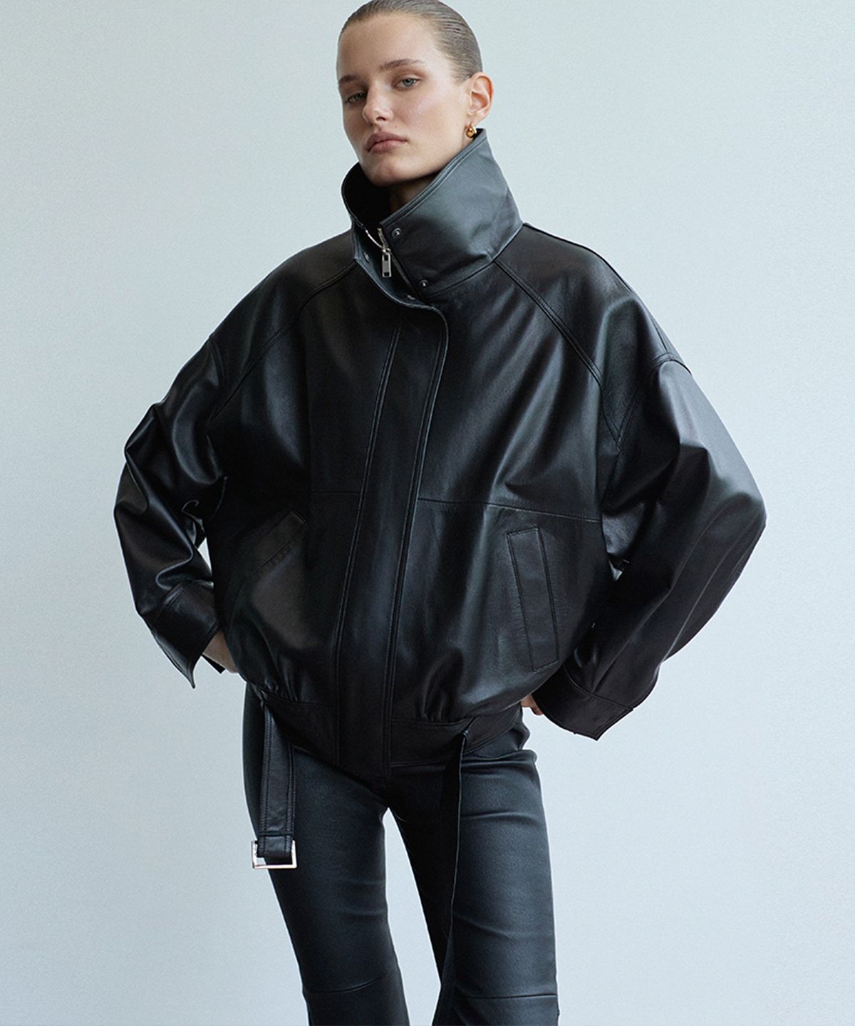 베르데마르(VERDEMAR) High-Neck Belted Leather Blouson_Black