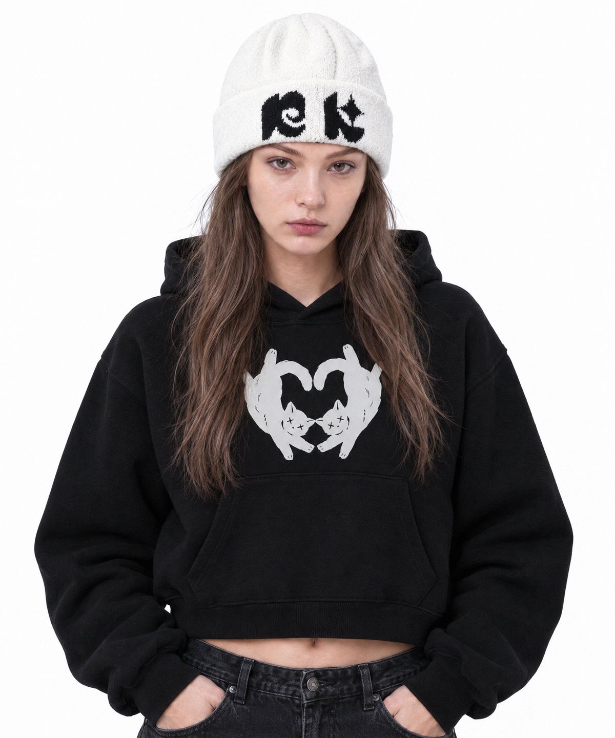 뉴키치(NEWKITSCH) DOUBLE CAT CROP HOOD (BLACK)