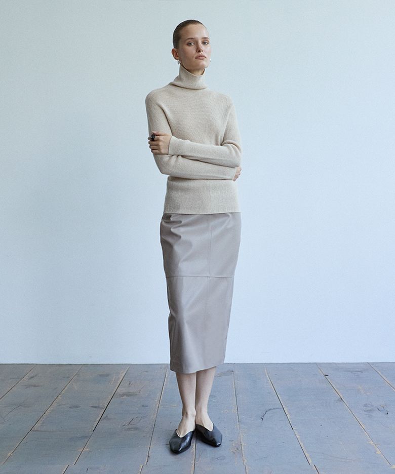 Lambskin Straight midi Skirt_Mist Taupe