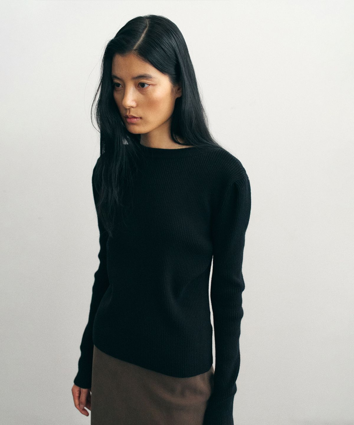 더 릴(THE LILLE) Loren Puff Sleeve Knit_Black