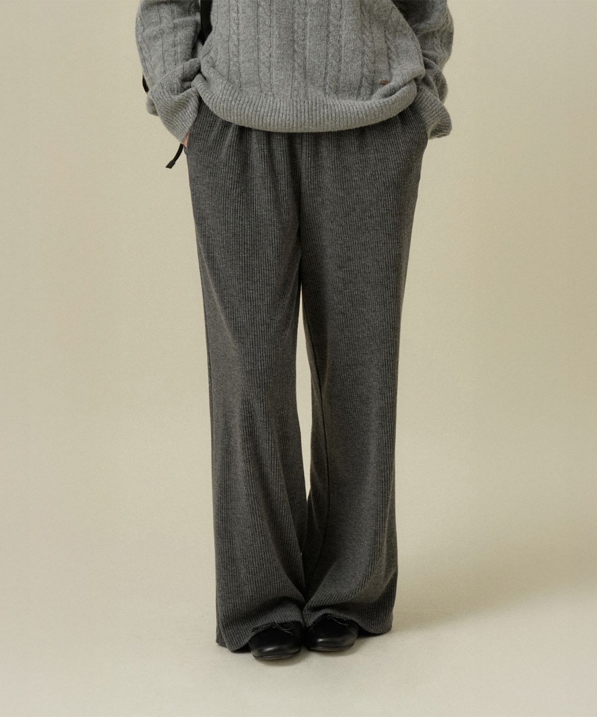 망고매니플리즈(MANGO MANY PLEASE) SOI BANDING PANTS_CHARCOAL