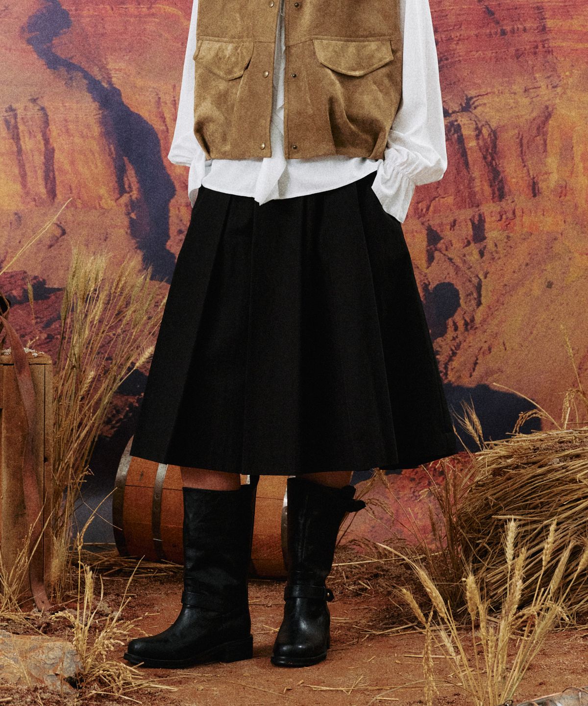 망고매니플리즈(MANGO MANY PLEASE) CINDY TUCK SKIRT_BLACK