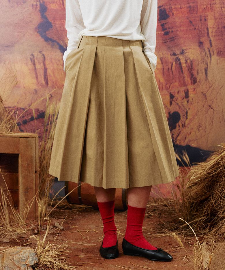 CINDY TUCK SKIRT_BEIGE