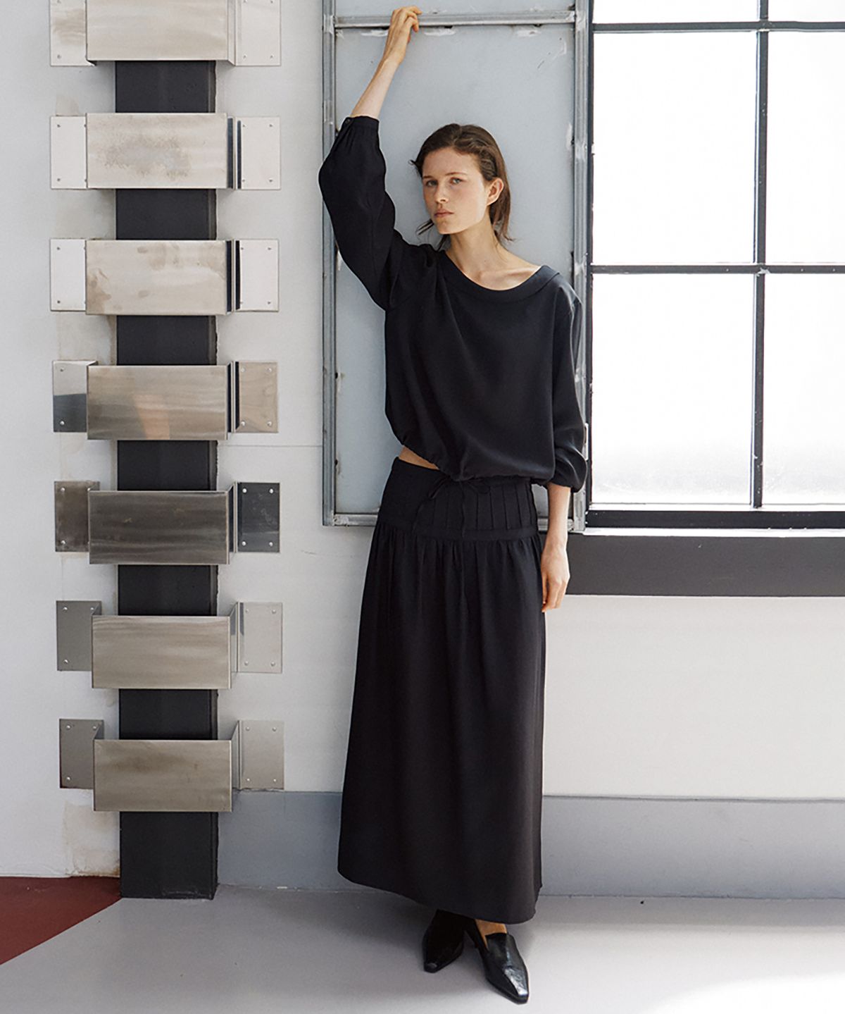 노우드(NOEUD) SK014 Muted Pintuck Skirt (Black)