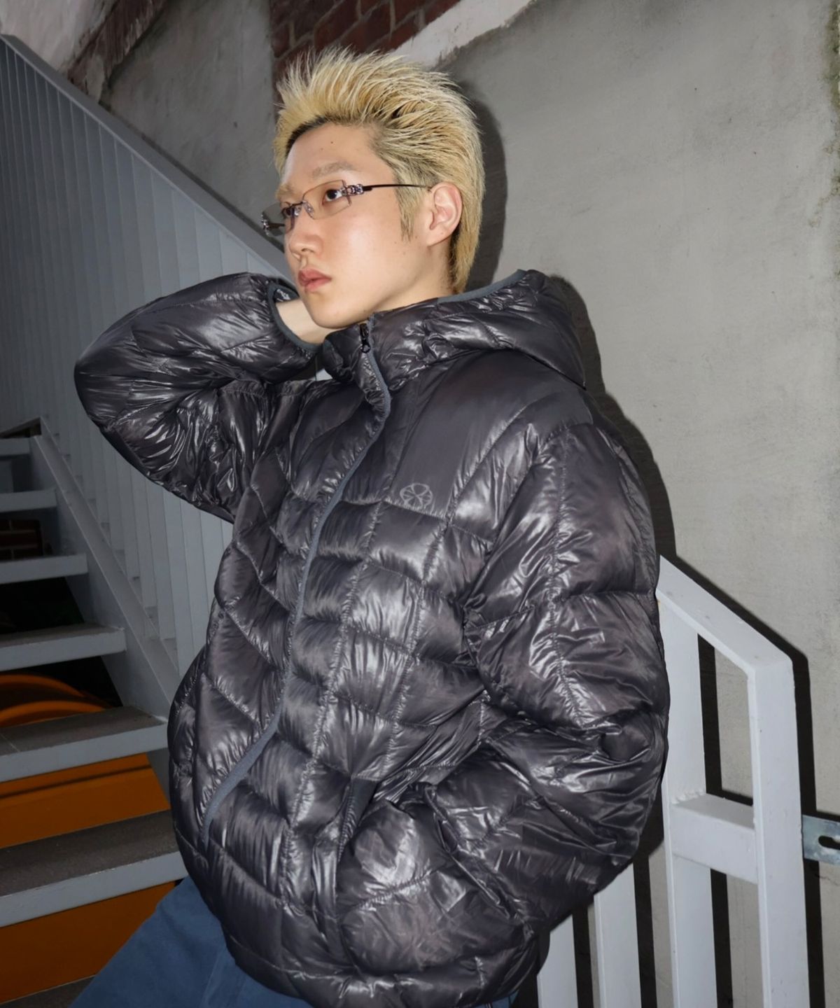 논타입(NONTYPE) HOODIE LIGHT QUILTED JACKET (CHACOAL)