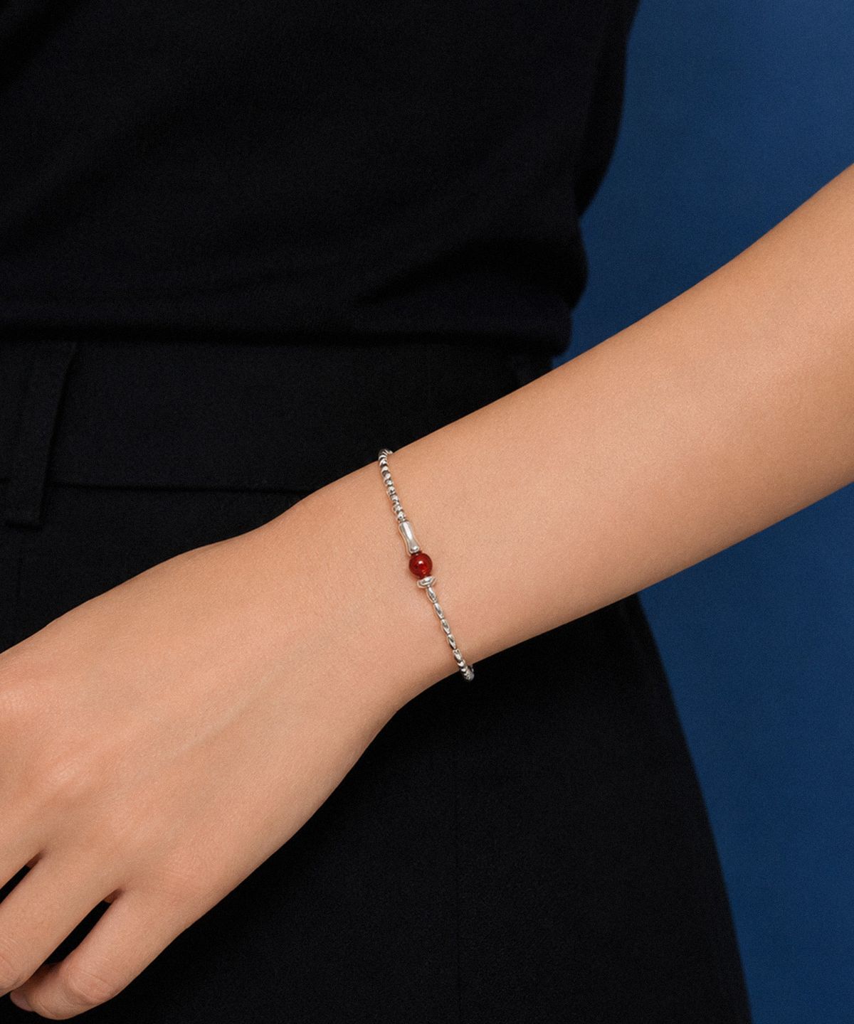 바이브나인(Vibe9) V9 Essential 26 Garnet Balance Bracelet