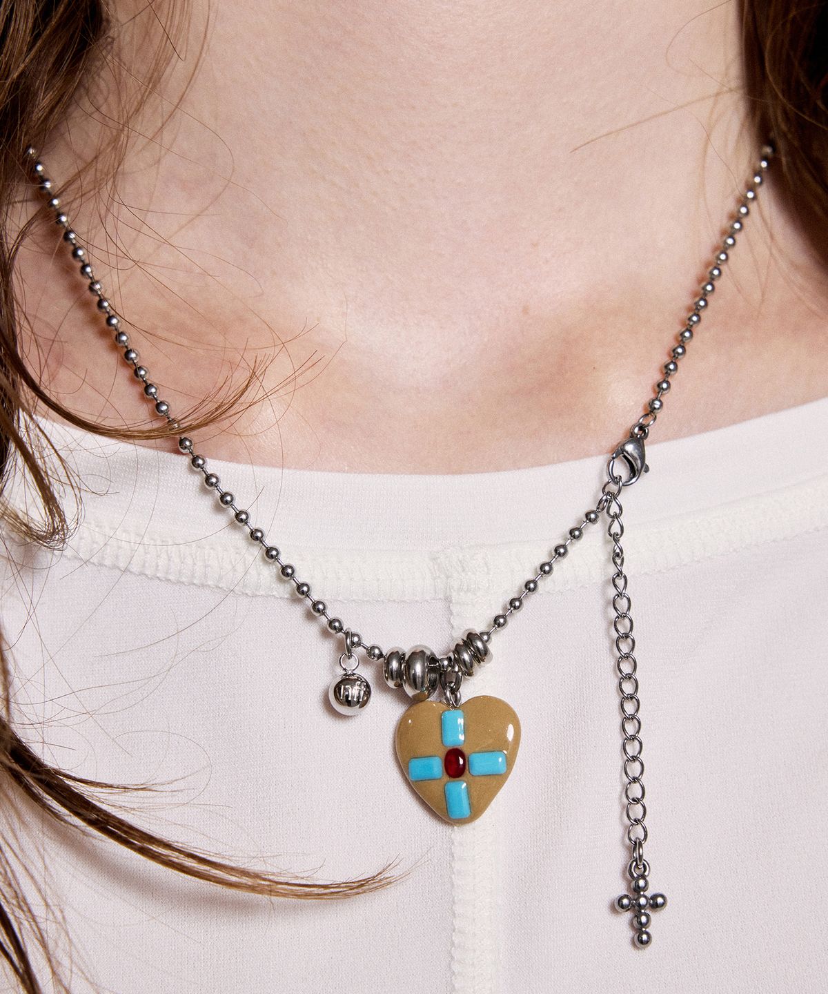 엔프프(NFF) rosette heart necklace-latte